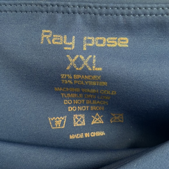 Ray Pose Capri Leggings With Mesh - Picture 5 of 5